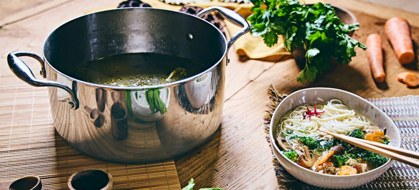 SITRAM recette bouillon de nouilles de riz au poulet et légumes